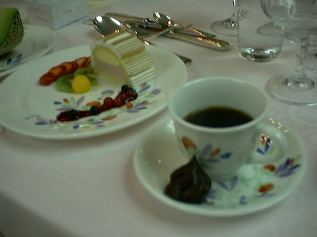 �P�[�L�ƃR�[�q�[