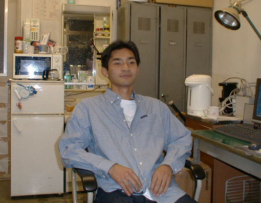 研究室にて